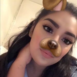 Meet your Posher, Leslie